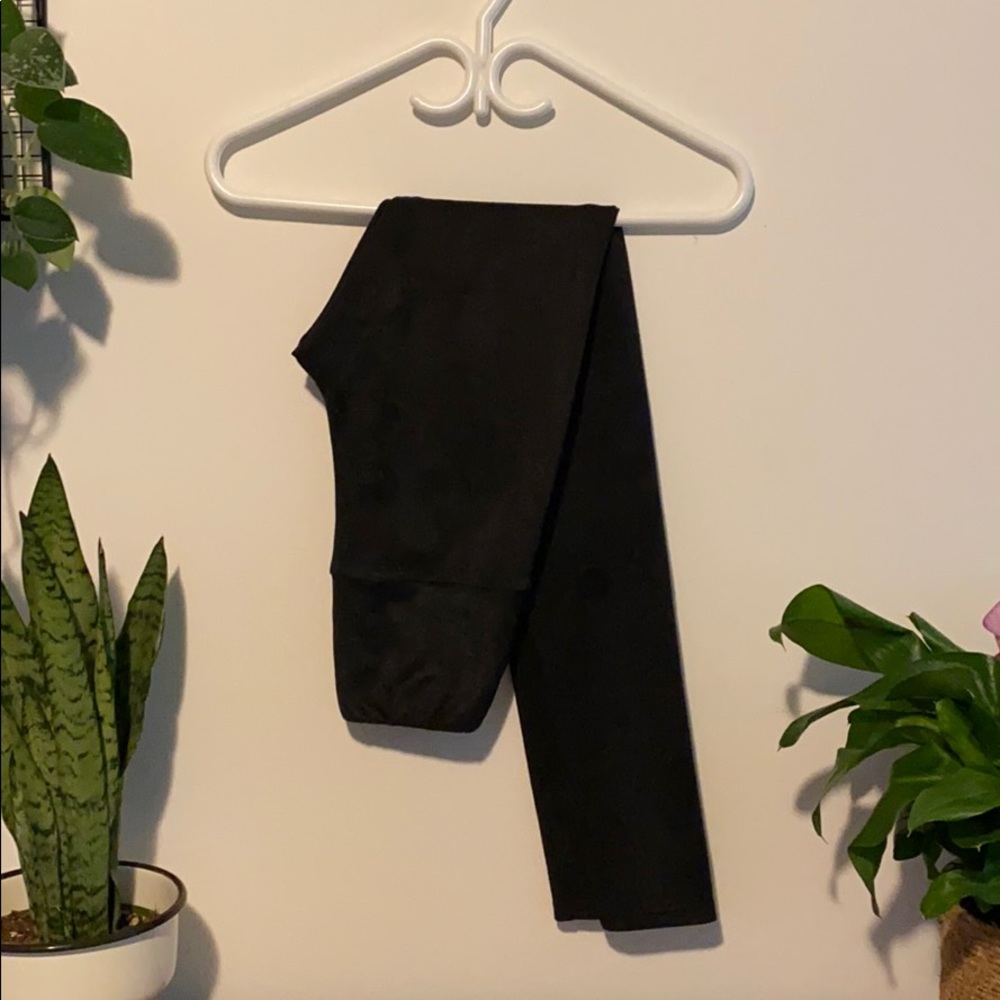 Wilfred Free Daria vegan suede leggings